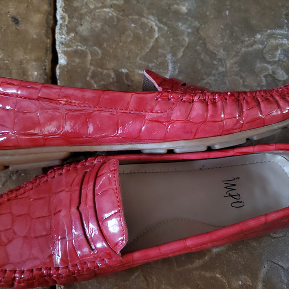 Impo Dela Alligator Print Loafers/Flats - Picture 3 of 7